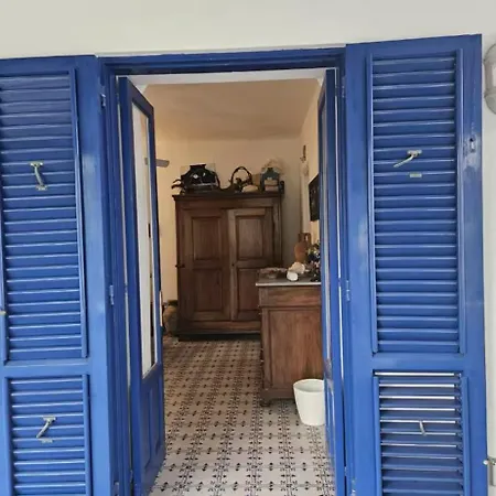 A Casa Di Ale Στρόμπολι